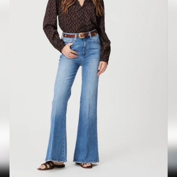 PAIGE Denim - NWT PAIGE High-Rise Bell Canyon Flared Jeans